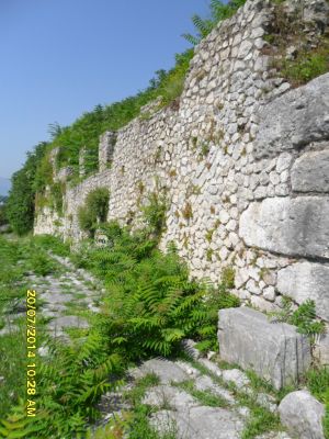 Strada romana e Sostruzioni (I sec. d. C)