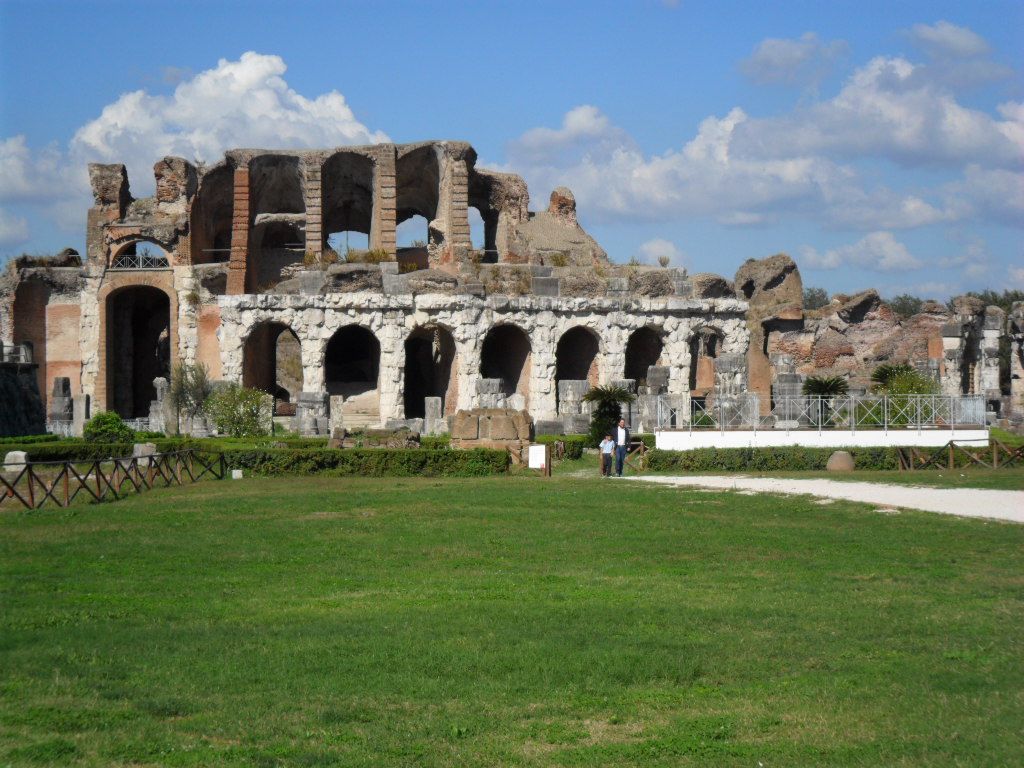 L'ANFITEATRO CAMPANO O CAPUANO