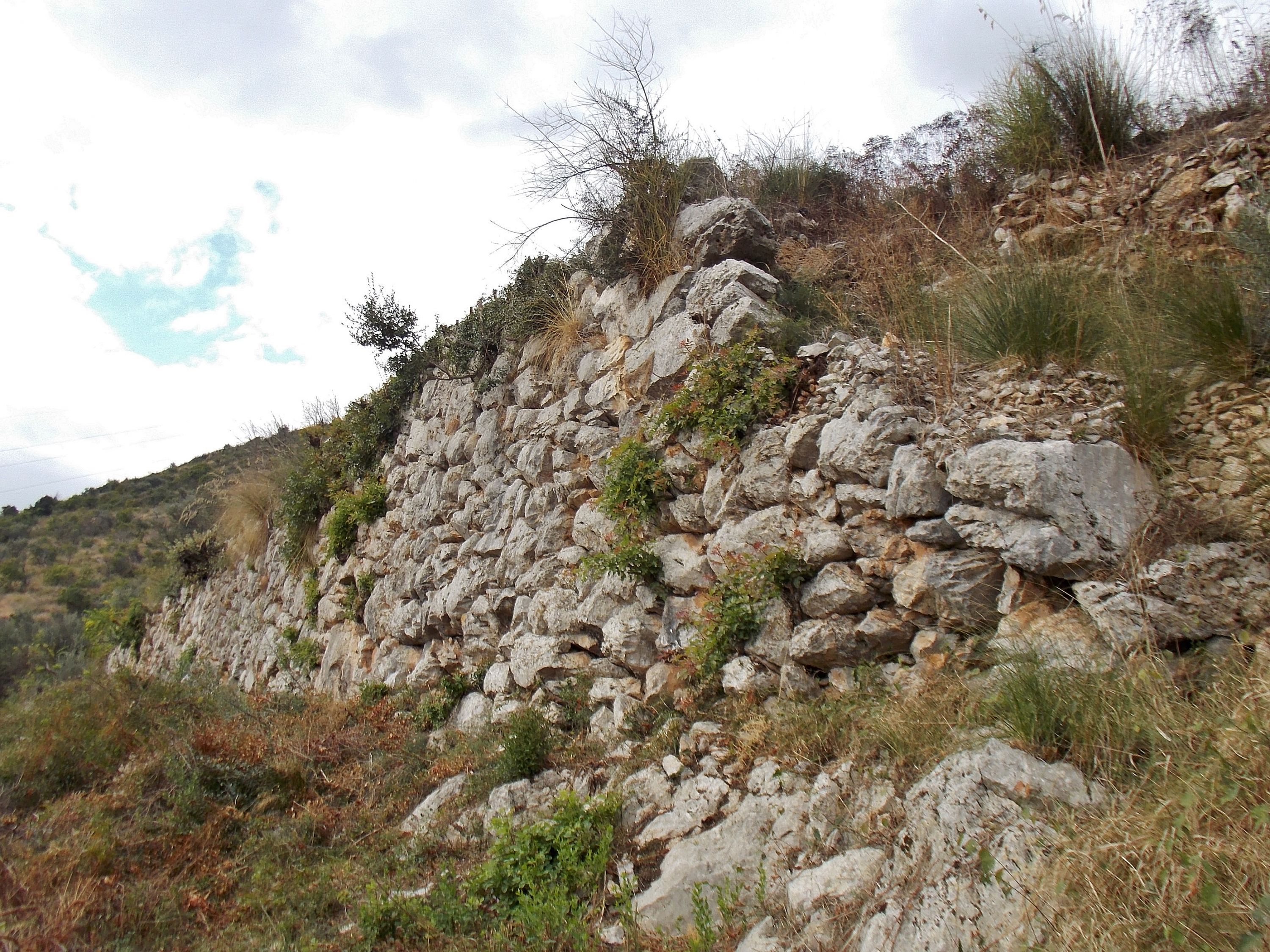 Parco Archeologico del Monte Cila. Mura Poligonali VII-IV secolo a.C.