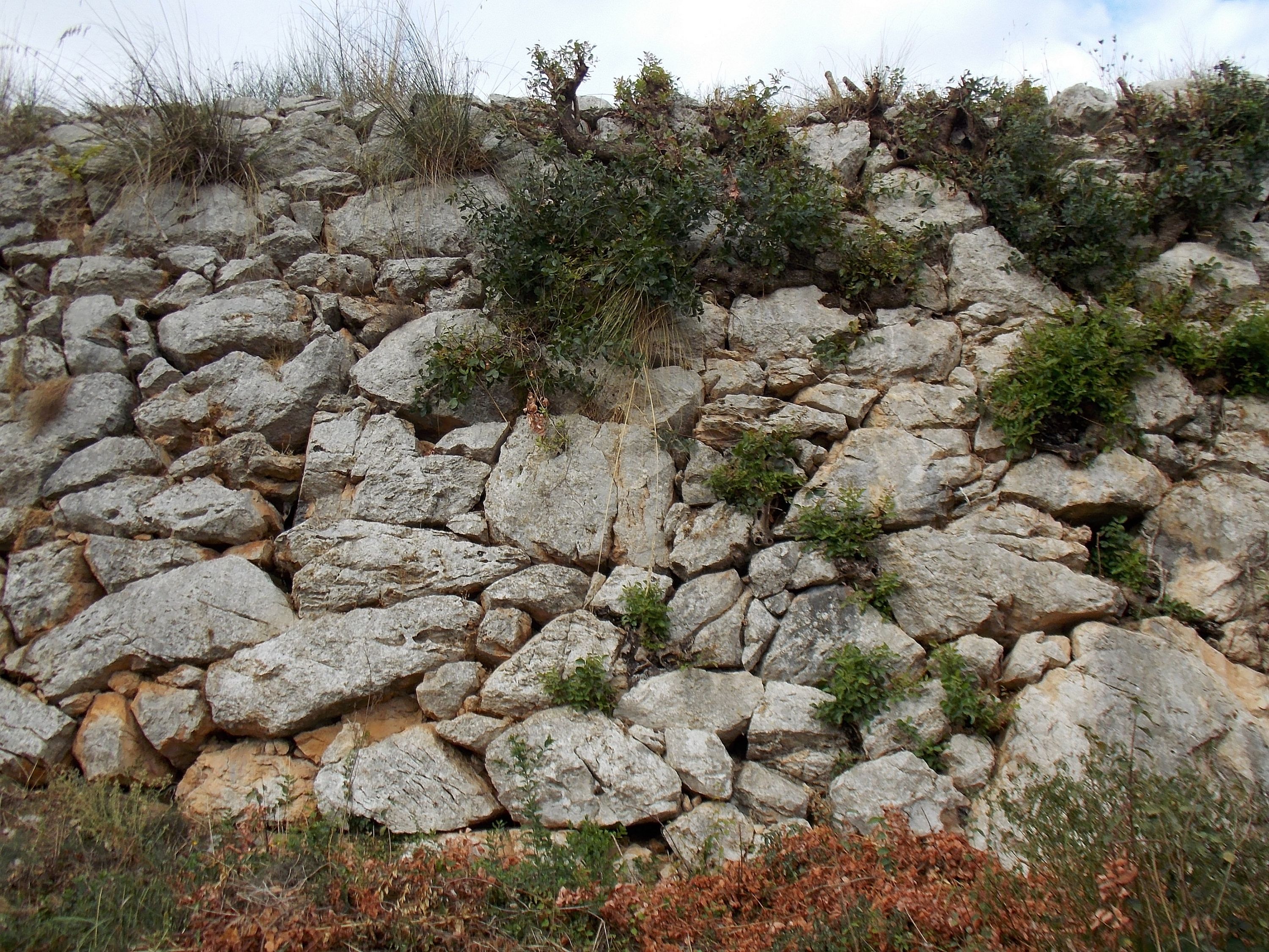 Parco Archeologico del Monte Cila. Mura Poligonali VII-IV secolo a.C.